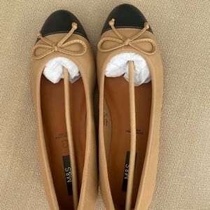 Brand new never worn ballet flats US size 8